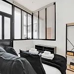 Authentique Apartment - 1Br- 2P- Voltaire