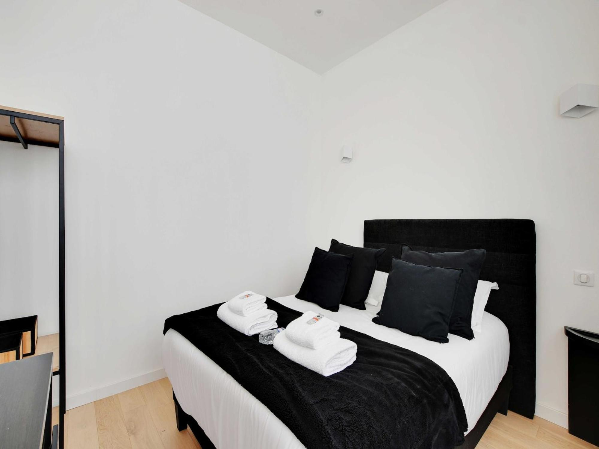 Appartamento Authentique - 1br- 2p- Voltaire *