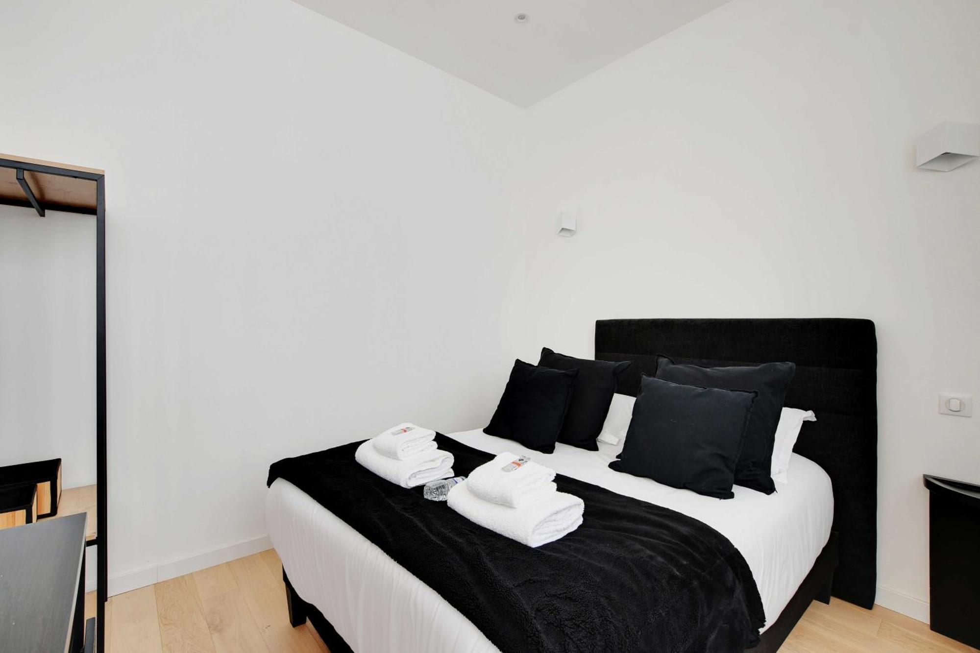 Authentique - 1br- 2p- Voltaire Appartamento *